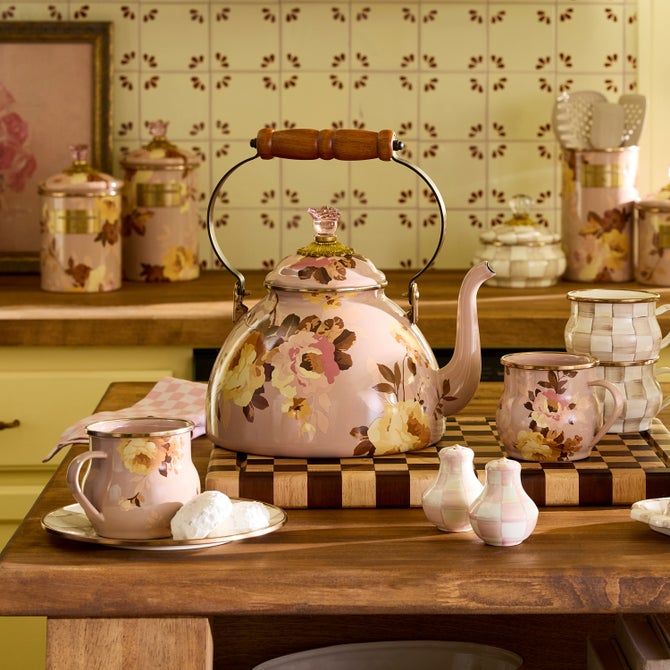 WROS  MAUVE 3 QT TEA KETTLE