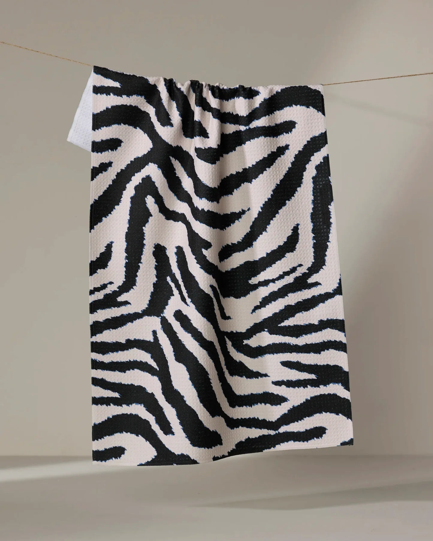 ZIRA BLACK TEA TOWEL