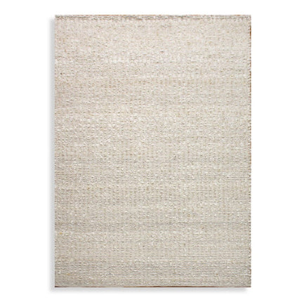 Lovelle, Ivory