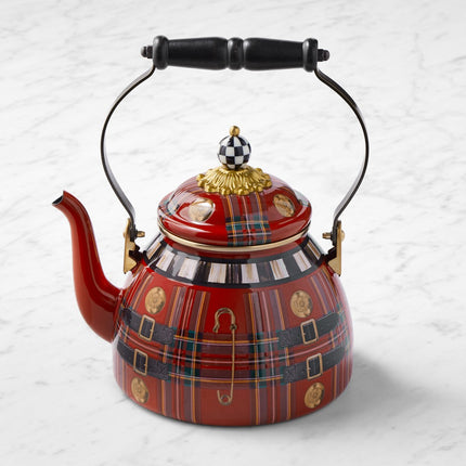 THE KILTED 2 QT TEA KETTLE
