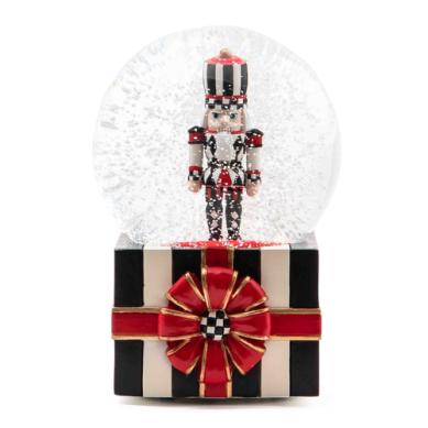 NUTCRACKER GIFT SNOWGLOBE